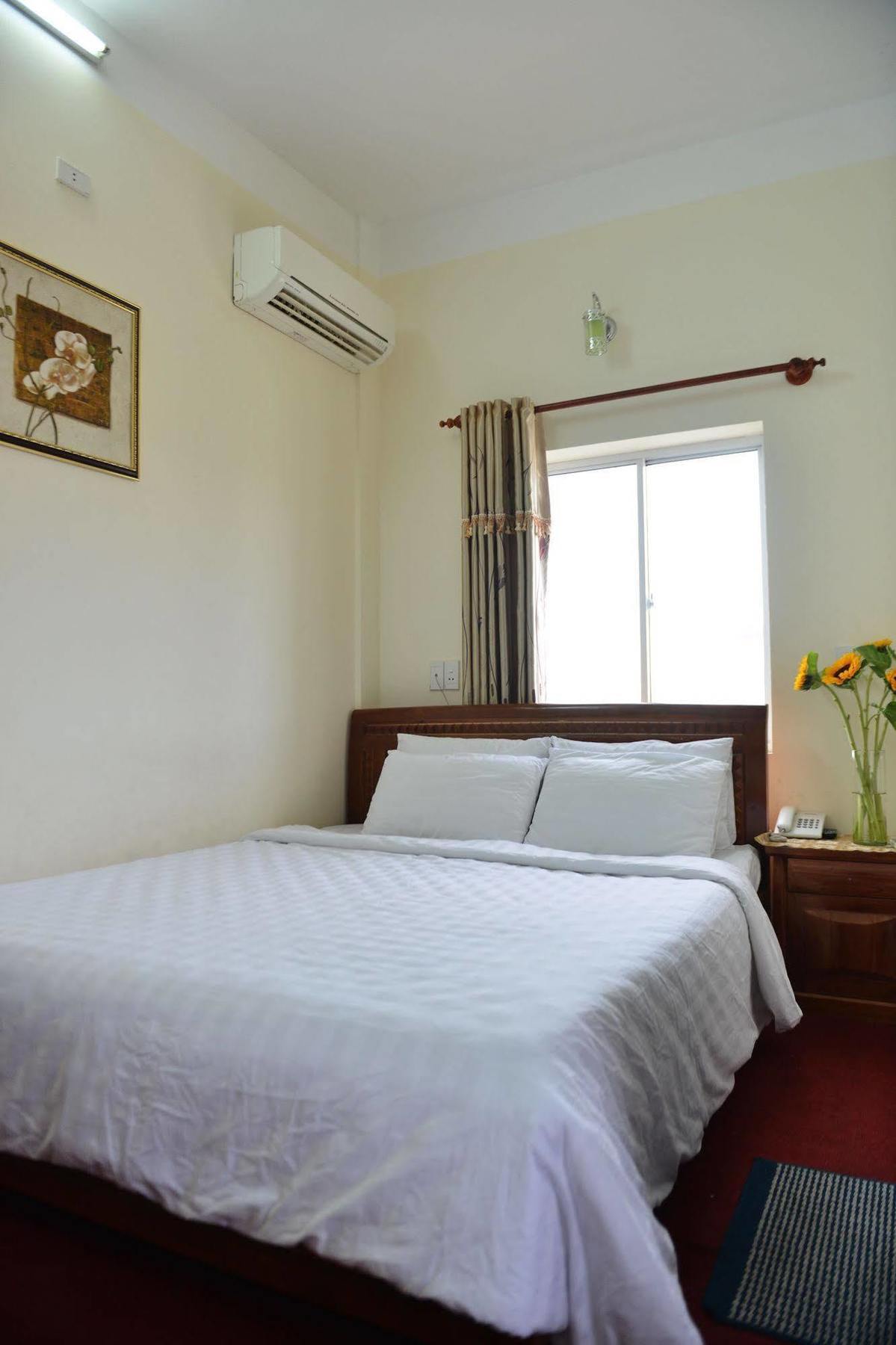 דה נאנג Oc Tien Sa Hotel מראה חיצוני תמונה